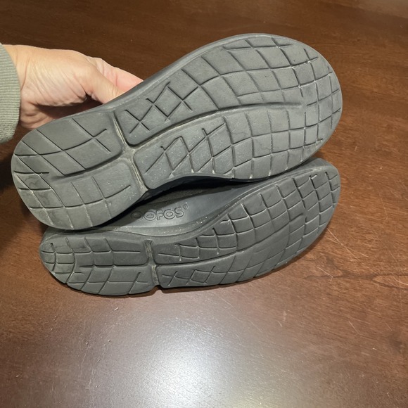 OOFOS OOmg Recovery Shoes Black Canvas Slip On Casual Women's Size 11 - Picture 7 of 8